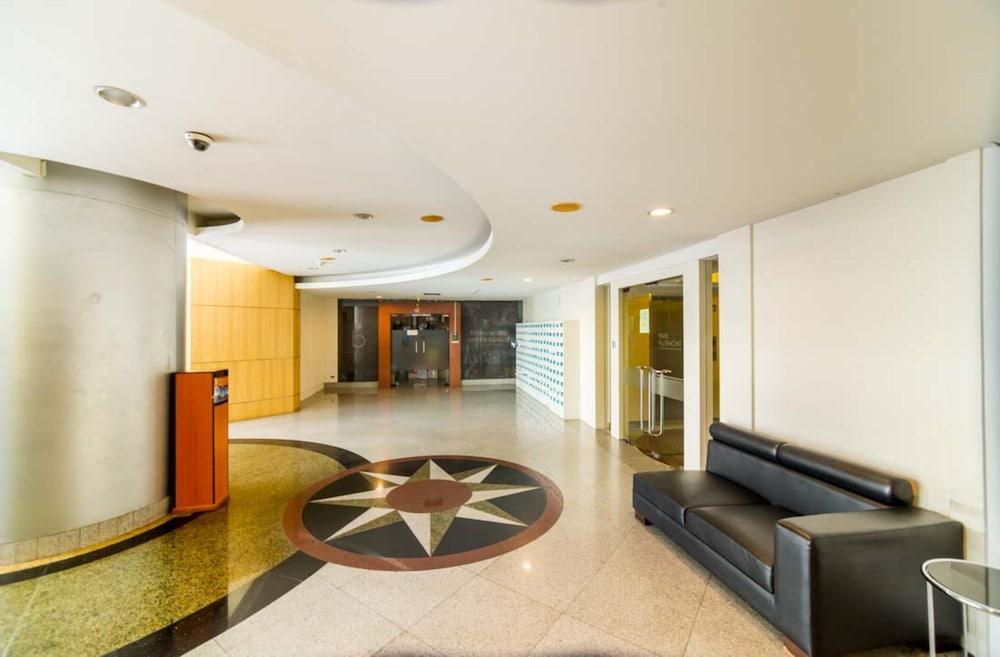 Icheck Inn Residence Sukhumvit 1 Bangkok Exterior photo