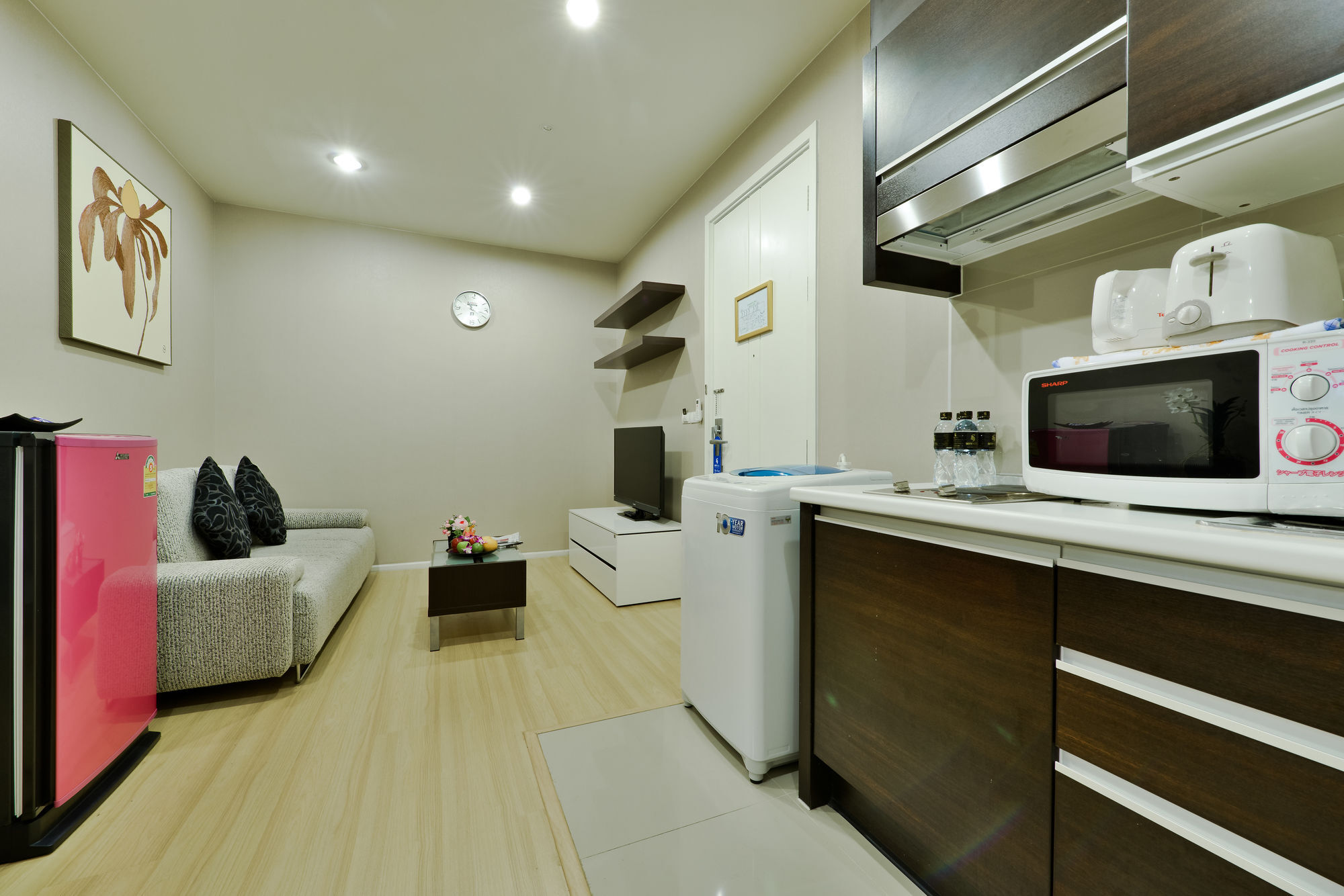 Icheck Inn Residence Sukhumvit 1 Bangkok Exterior photo