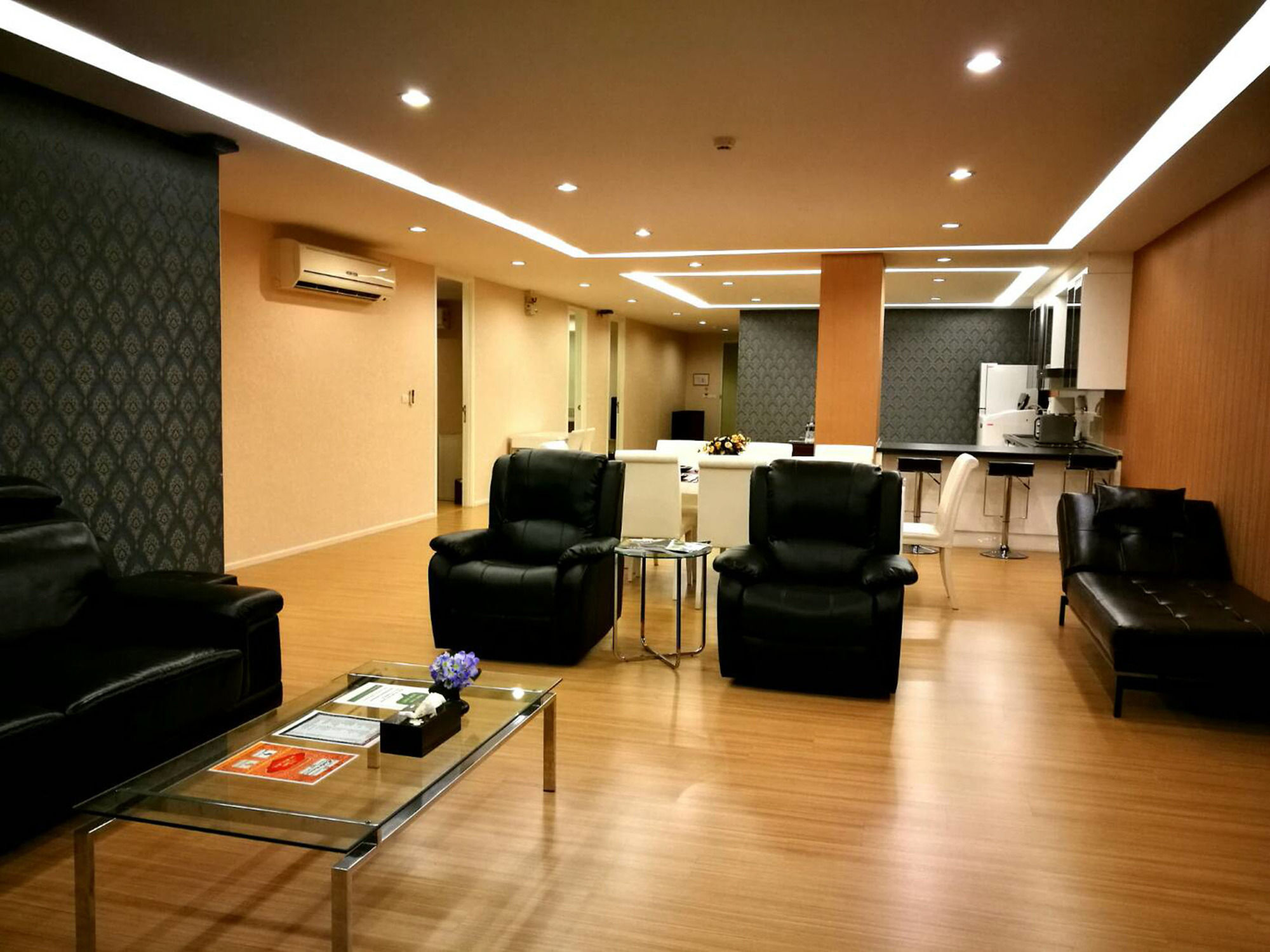 Icheck Inn Residence Sukhumvit 1 Bangkok Exterior photo