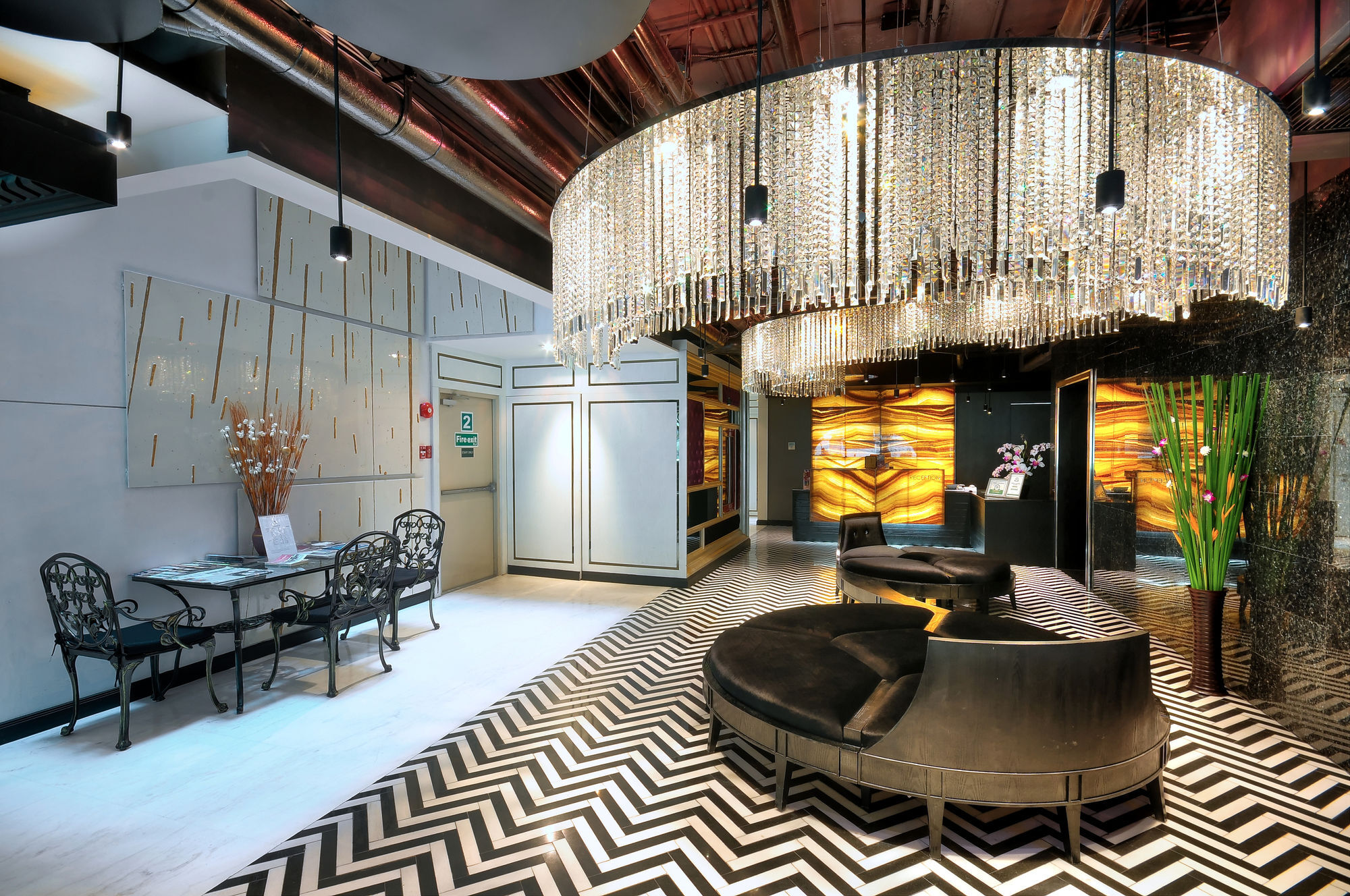 Icheck Inn Residence Sukhumvit 1 Bangkok Exterior photo
